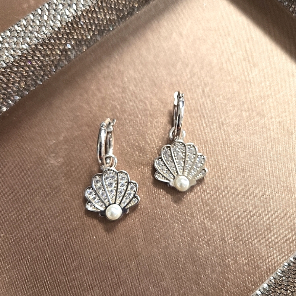 Sterling Silver Clam Shell Cz Pearl Earrings